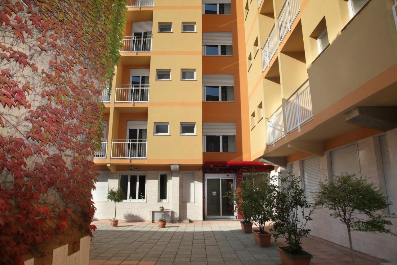 Residence Giusti 6 Milano Exteriör bild