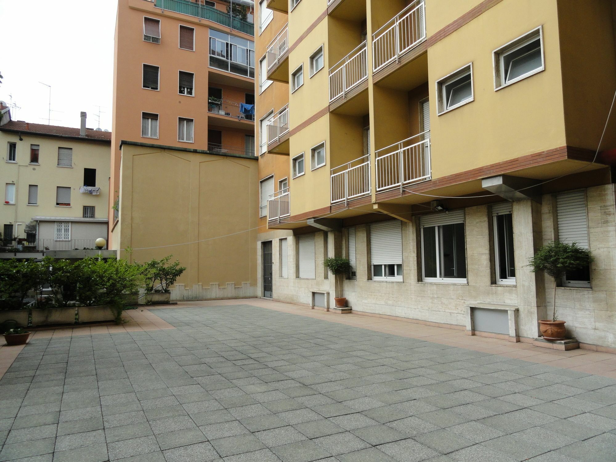 Residence Giusti 6 Milano Exteriör bild